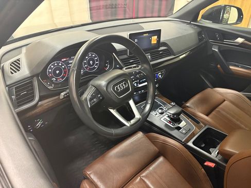 Used 2019 Audi Q5 2.0T Premium Plus AWD/4WD image 14