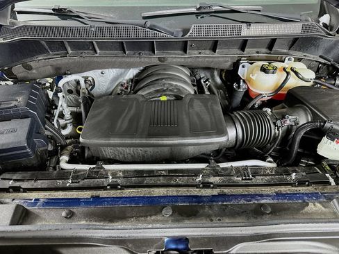 Used 2022 Chevrolet Silverado 1500 High Country w/ High Country Premium Package AWD/4WD image 38