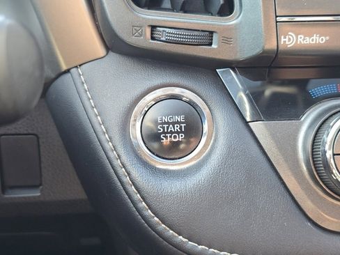 Used 2015 Toyota RAV4 Limited w/ Technology Package image 11