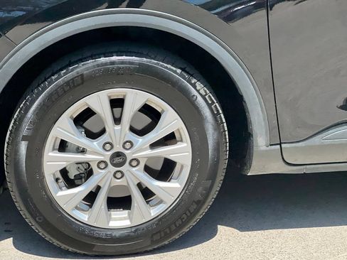 Used 2025 Ford Escape Active FWD image 25