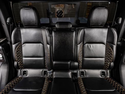 Used 2021 Jeep Gladiator Overland AWD/4WD image 34