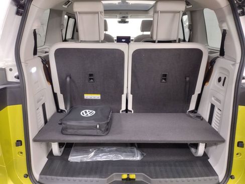 New 2025 Volkswagen ID. Buzz 1st Edition image 14