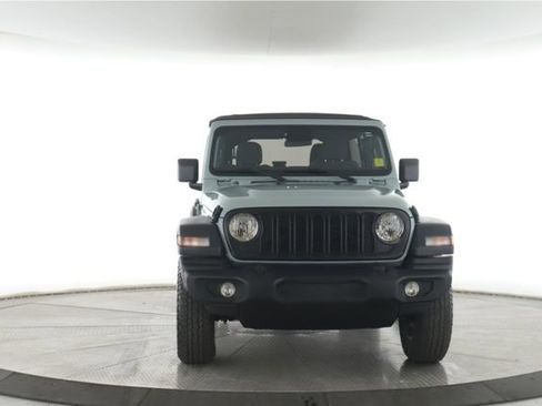 Used 2024 Jeep Wrangler Unlimited Sport AWD/4WD image 12