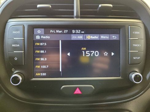 Used 2025 Kia Soul LX w/ LX Technology Package image 25