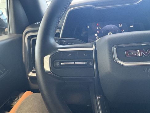 Used 2023 GMC Canyon AT4 w/ AT4 Premium Package image 10