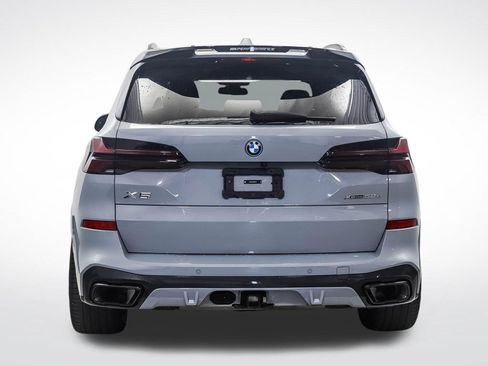 Used 2024 BMW X5 xDrive50e w/ M Sport Package AWD/4WD image 4