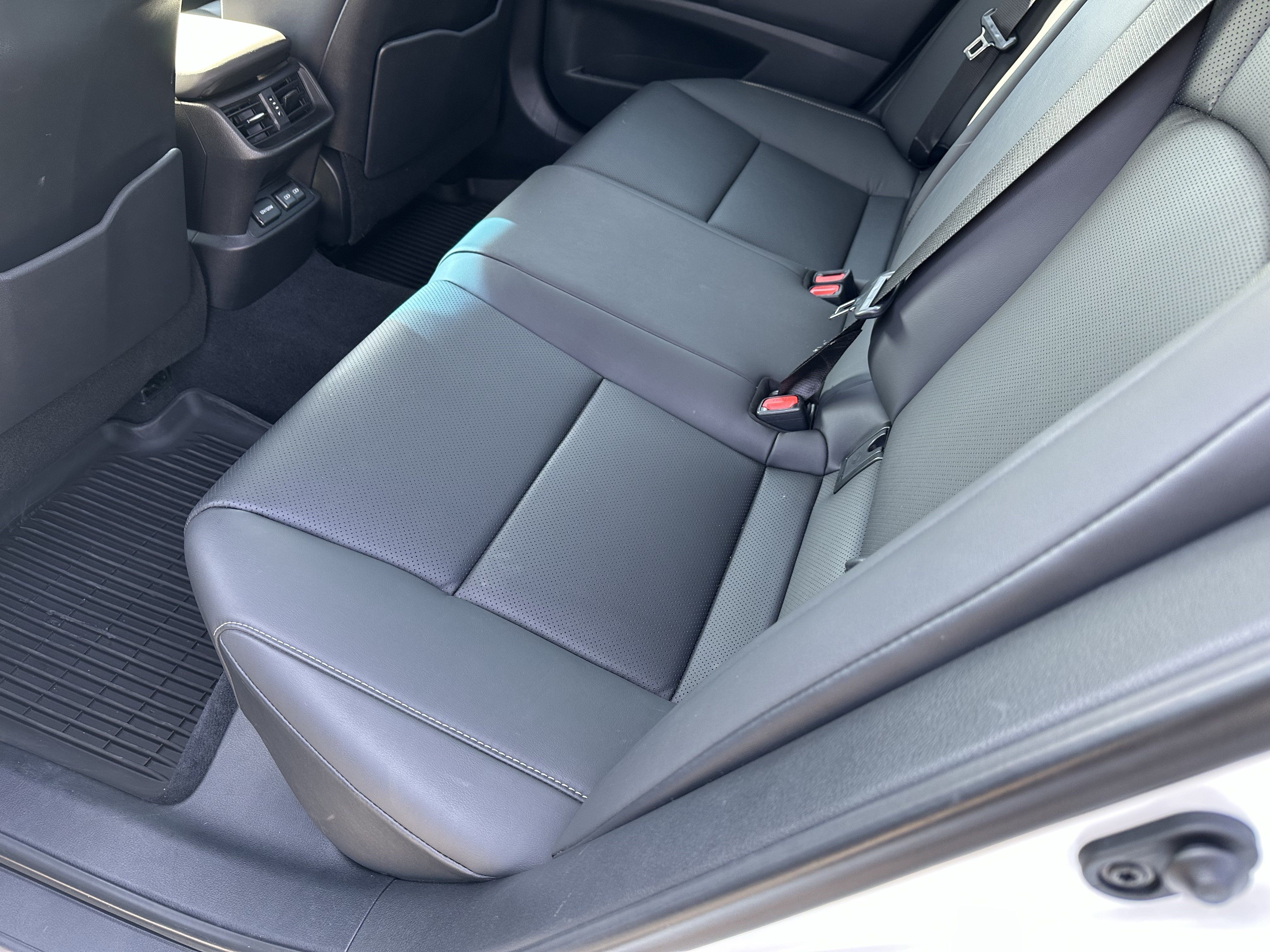 Used 2024 Lexus ES 350 w/ Premium Package FWD image 31