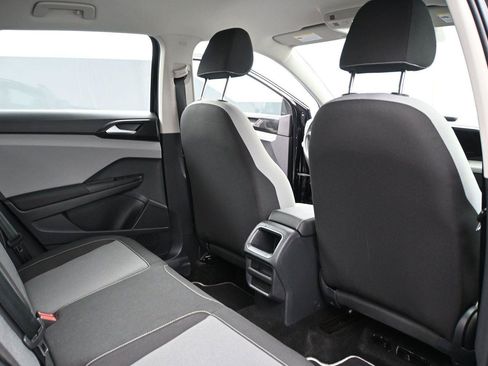 Certified 2023 Volkswagen Taos S AWD/4WD image 19