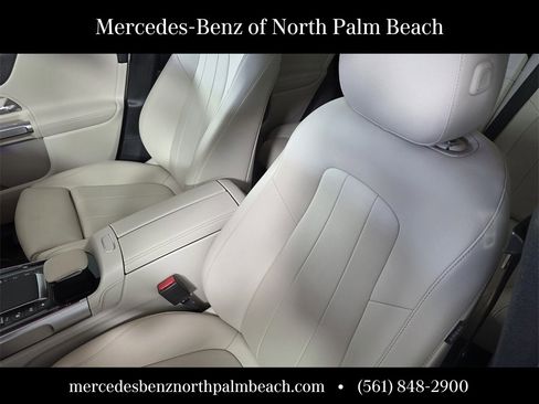 Certified 2022 Mercedes-Benz GLB 250 image 11