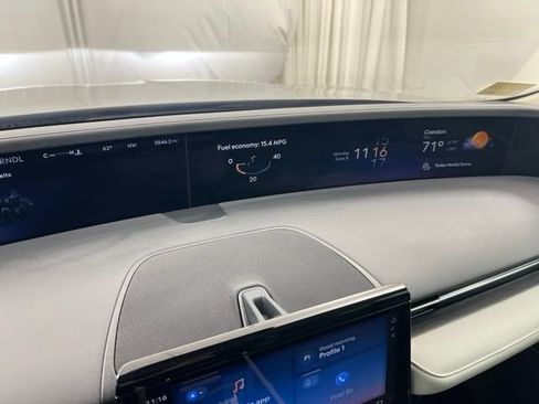Certified 2024 Lincoln Nautilus Reserve AWD/4WD image 20