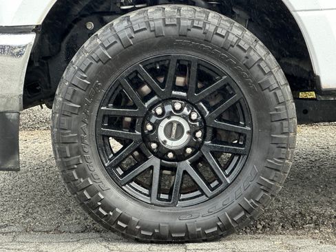 Used 2020 Ford F350 Lariat w/ Lariat Ultimate Package AWD/4WD image 23