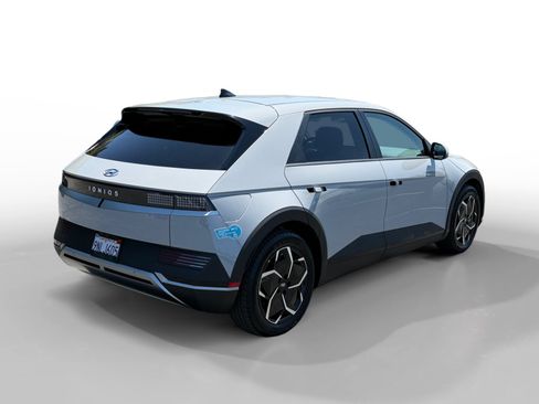 Certified 2024 Hyundai Ioniq 5 SE RWD image 5
