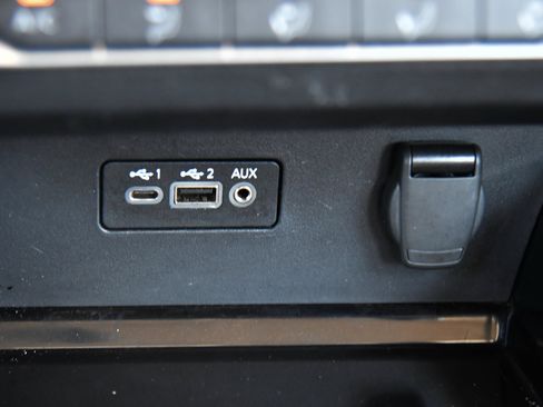 Used 2023 Nissan Altima 2.5 SV FWD image 24