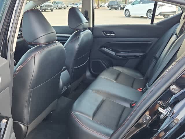 Used 2024 Nissan Altima 2.5 SR FWD image 16