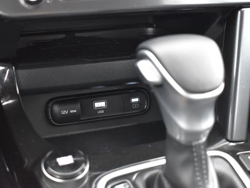 Certified 2025 Kia Seltos EX w/ EX Sunroof Package image 23