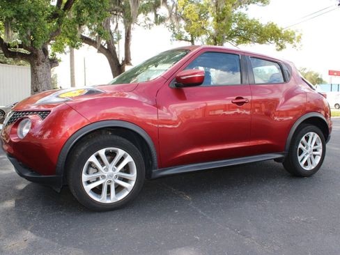 Used 2016 Nissan Juke S FWD image 3