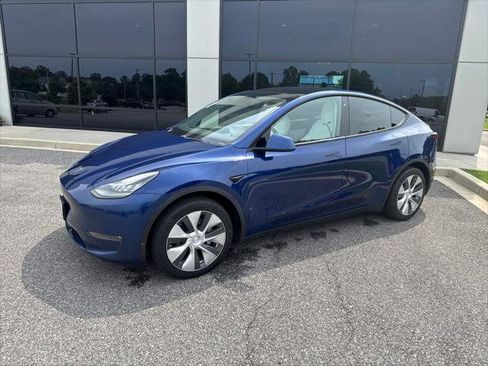Used 2020 Tesla Model Y Long Range AWD/4WD image 1