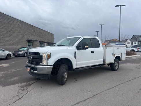 Used 2019 Ford F250 XL w/ XL Value Package image 12
