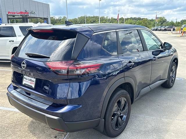 Certified 2026 Nissan Rogue SV FWD image 7