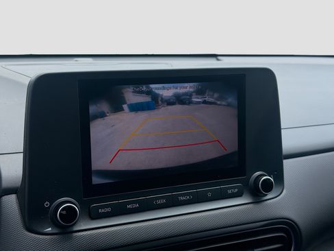 Used 2023 Hyundai Kona SEL w/ Cargo Package FWD image 11