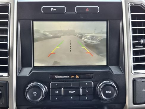 Used 2015 Ford F150 XLT w/ Equipment Group 302A Luxury RWD image 17