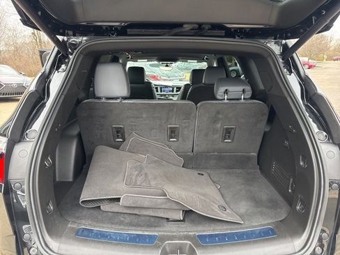 Used 2024 Buick Enclave Premium image 35