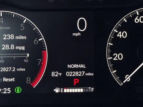 Used 2025 Honda CR-V EX-L image 31