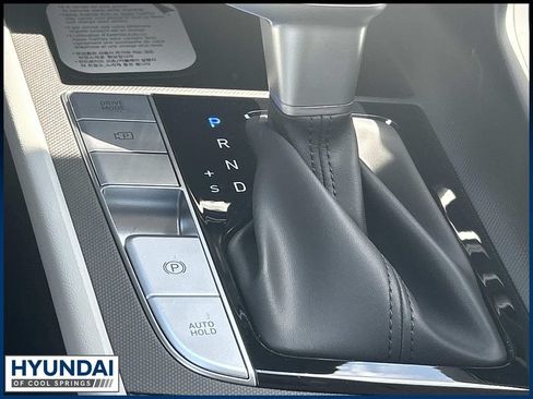 New 2026 Hyundai Elantra Limited FWD image 33