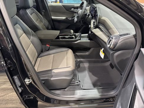 New 2026 Chevrolet Equinox LT w/ Convenience Package II image 37