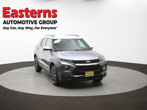 Used 2021 Chevrolet TrailBlazer ACTIV w/ Convenience Package FWD image 50