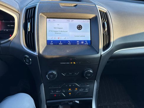 Used 2020 Ford Edge ST-Line w/ Cold Weather Package image 13