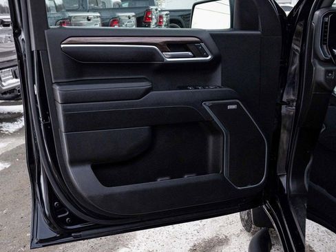 Used 2023 Chevrolet Silverado 1500 RST image 11