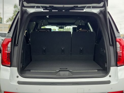 New 2026 GMC Yukon XL Denali Ultimate AWD/4WD image 6
