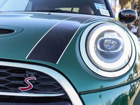 Used 2020 MINI Cooper S w/ Signature Upholstery Package image 18