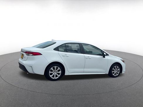 Used 2025 Toyota Corolla LE FWD image 14