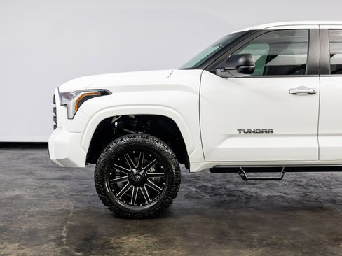 Used 2025 Toyota Tundra SR5 w/ SR5 Premium Package AWD/4WD image 10