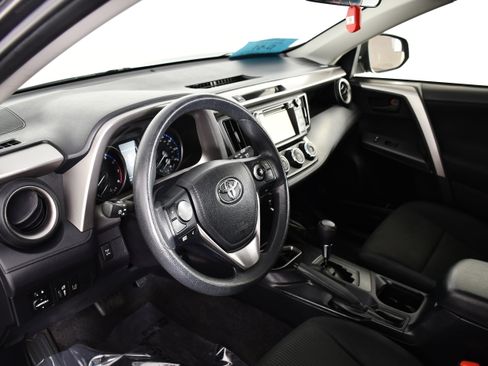 Used 2018 Toyota RAV4 LE w/ All Weather Liner Package AWD/4WD image 36