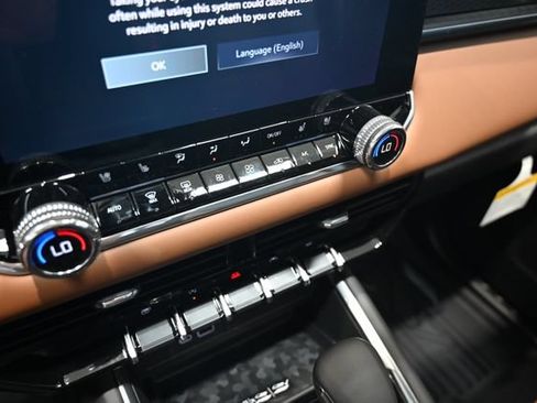 New 2026 GMC Canyon AT4 w/ Technology Plus Package AWD/4WD image 19