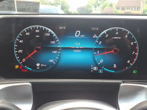 Used 2023 Mercedes-Benz GLB 250 4MATIC image 16