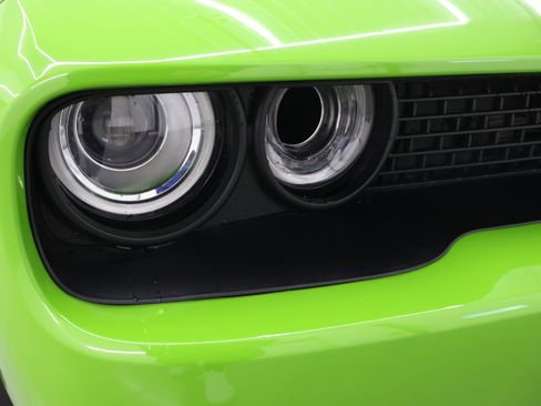 Used 2017 Dodge Challenger SRT Hellcat RWD image 23