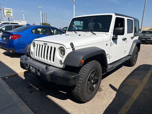 Used 2017 Jeep Wrangler Unlimited Sport w/ Quick Order Package 24S AWD/4WD image 12
