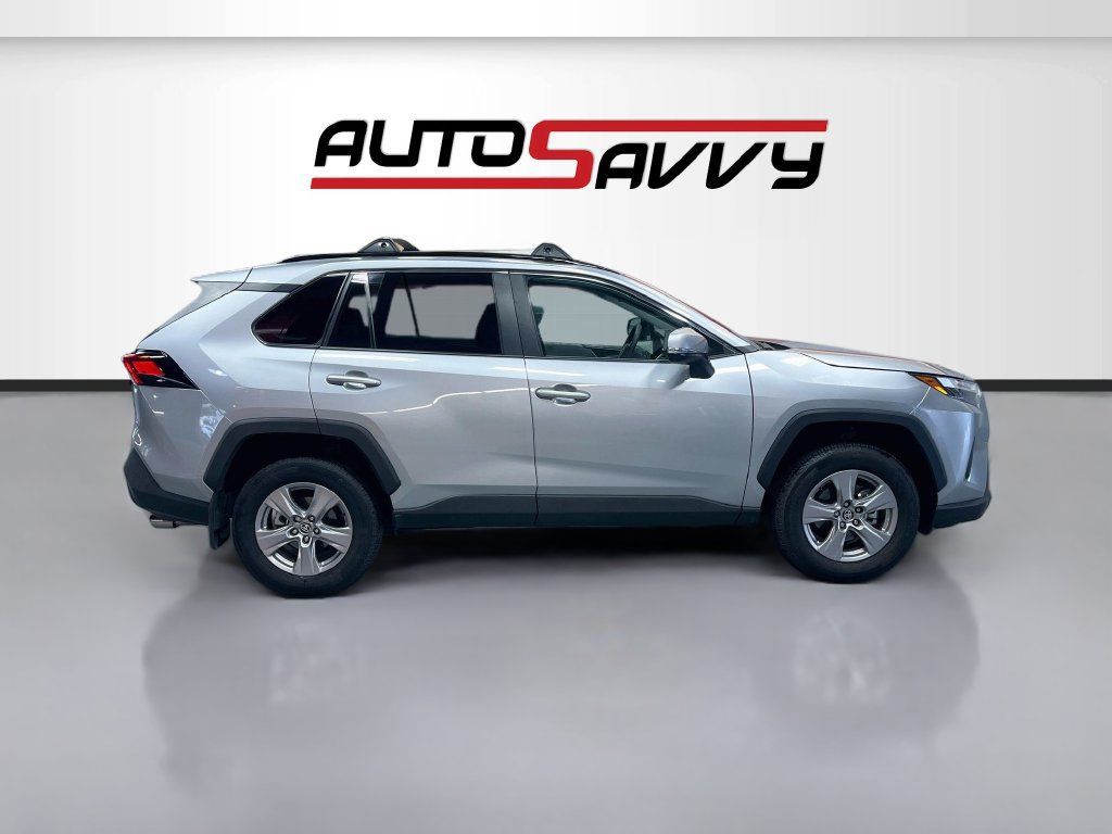 Used 2025 Toyota RAV4 XLE FWD image 8