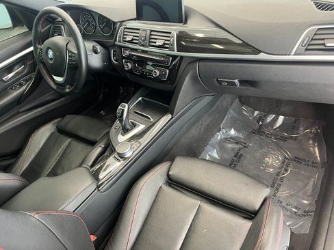 Used 2017 BMW 330i xDrive Sedan AWD/4WD image 16