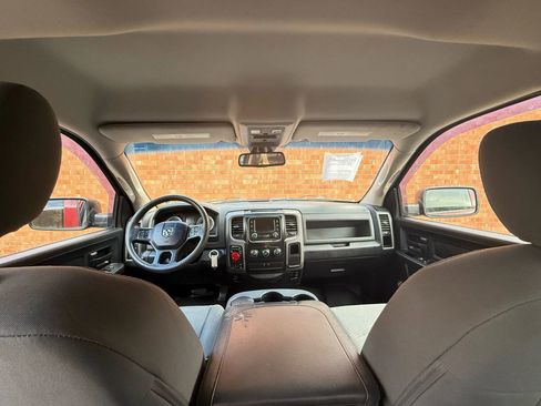 Used 2015 RAM 1500 Express image 22