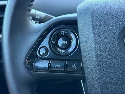 Used 2022 Toyota Prius Prime XLE FWD image 29