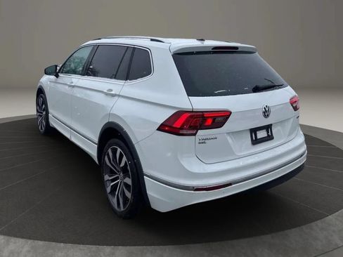 Used 2020 Volkswagen Tiguan SEL Premium R-Line w/ 3rd Row Seat Package AWD/4WD image 5
