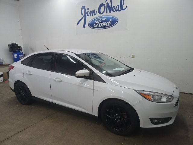 Used 2016 Ford Focus SE w/ Equipment Group 201A FWD image 1