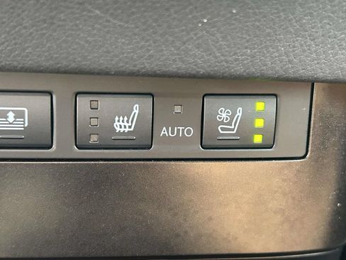 Used 2023 Lexus ES 350 Ultra Luxury w/ Accessory Package (Z2) FWD image 27
