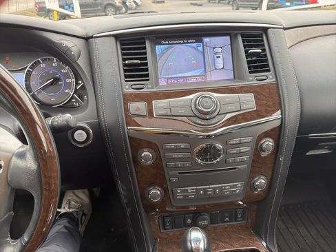 Used 2017 INFINITI QX80 Base image 14