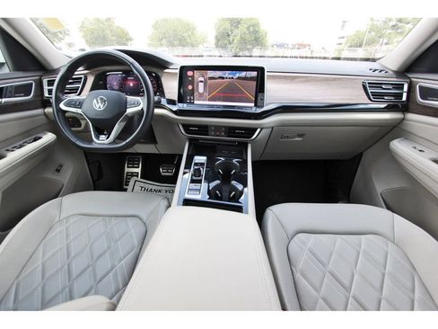 Used 2024 Volkswagen Atlas SEL Premium R-Line AWD/4WD image 10